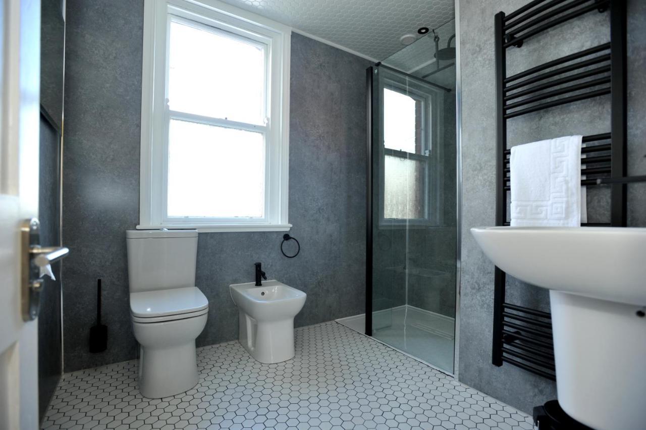 Beechurst Serviced Apartments Cheltenham Exteriör bild
