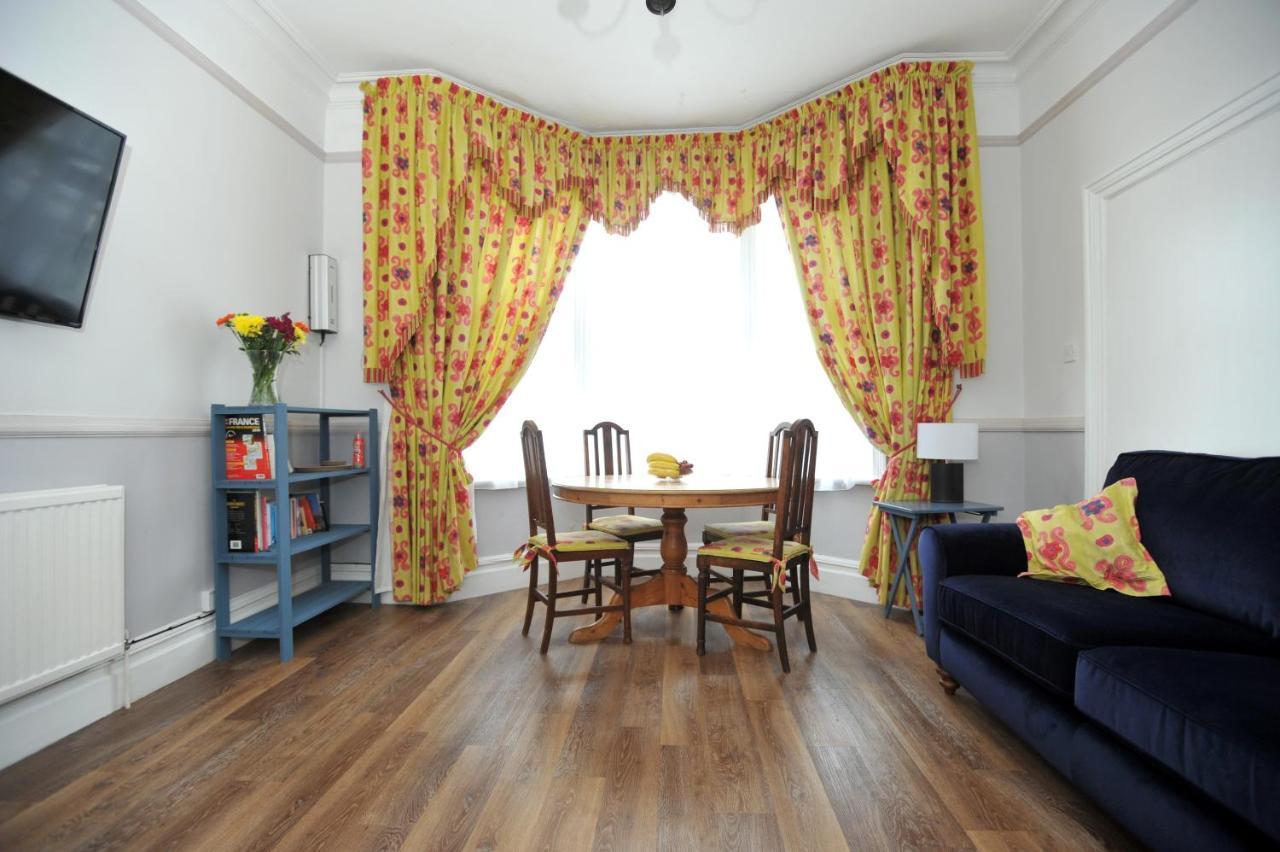 Beechurst Serviced Apartments Cheltenham Exteriör bild